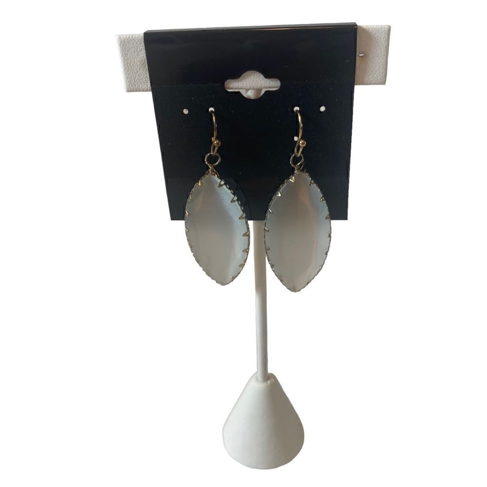 Vintage Gray Stone Long Drop Faceted Earrings.